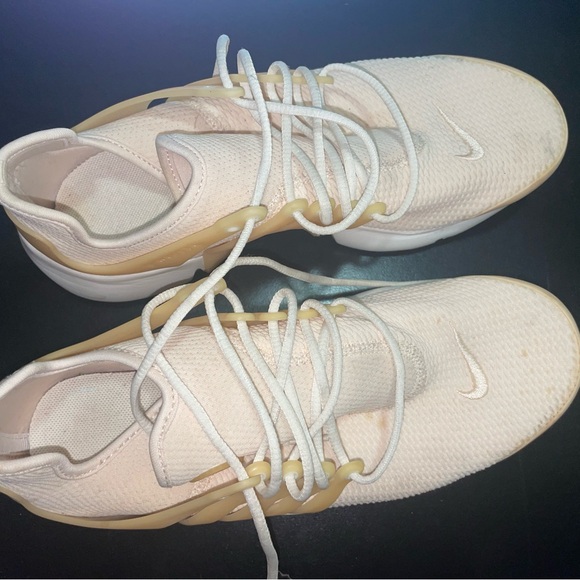 Nike Air Presto Pink Athletic Shoes for Women - Picture 1 of 3